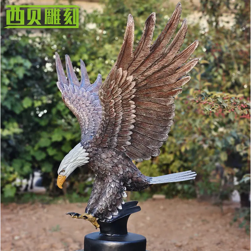 铜鹰侧面