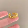 Anillo Metálico de Flor con Sentido de Diseño Único para Mujer, Estilo Antiguo Medio de Alto Nivel, Abierto Ajustable, Nuevo Anillo para Dedo Índice