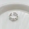 Anillo Geométrico Irregular de Diseño Único para Mujer, Exquisito Anillo Abierto de Frijol Mate Cepillado, Anillo de Dedo Índice de Nicho