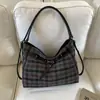 Bolso Cruzado de Hombro Único Estilo Nuevo Invierno 2025 Bolso de Mano Retro para Debajo del Brazo Bolso de Mujer Mochila Tote de Gran Capacidad