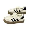 Zapatillas de Entrenamiento para Niños Primavera y Otoño 2026 Nuevo Estilo Velcro Modernas Zapatos Casuales para Niñas Cómodos Suela Suave Zapatos Deportivos para Niños