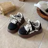 Zapatos de papá versátiles de suela blanda de moda 2026, zapatillas deportivas transpirables para niños, zapatos casuales para niños, zapatos de otoño para niñas pequeñas