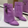 Botas de Pierna de Pantalón con Hebilla Puntiaguda 2026 Nuevo Estilo Europeo Americano Tiburón Botas Altas de Caballero Negro Corto Superior Moda Botas Cortas Mujer