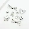 Nuevos Lindo Tomate Estrella Kt Gato Resina Joyería Accesorios DIY Moda Agujero Zapato Hebilla de Zapato DIY Joyería Hebilla de Zapato