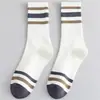 Meias Esportivas Masculinas Estilo Americano, Cano Médio Listrado, Meias Longas Esportivas Masculinas para Primavera e Outono, Resistentes a Odores, Absorventes de Suor, Cano Alto