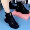 Botas Martin femininas, de sola grossa, couro macio, novo estilo de inverno 2026, versáteis, forradas com fleece e espessadas, adequadas para mulheres de meia-idade