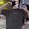 Camiseta Solta Versátil de Manga Curta Masculina Estilo Coreano Moderna de Verão Para Casal Manga Meia-manga Top da Moda Marca Listrada Camiseta Básica