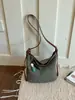 Bolso de mano tipo cubo tejido de paja de gran capacidad de un solo hombro, bolso de playa casual, bolso de mano de color block estilo Ins para vacaciones, bolso de trabajo para mujer