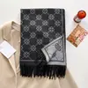 2025 Nueva Bufanda Gruesa Cálida de Imitación Cachemir para Mujer Invierno Jacquard de Flores Doble Cara Bufanda de Barba Larga con Chal