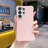 Adecuado para funda de teléfono magnética con patrón de ondas Samsung S26 Ultra, S25 imitación de silicona líquida, S24 cubierta protectora anticaídas