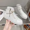 Sapatos casuais de lona de comércio exterior com zíperes, rebites, fivelas de cinto, correntes de sapato, tênis esportivos casuais de cano alto femininos, tamanho 43, botas Martin versáteis