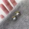 Pendientes de Viga de Equilibrio de Perlas Shijia Vintage Baoman para Mujer Corea del Sur Nicho Sencillos Versátiles Elegantes de Alta Gama
