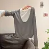 Suéter de Tricô Color-Blocking Listrado Cinza e Branco, Falso Duas Peças, Manga Longa, para Mulheres, Outono e Inverno 2025, Solto e Emagrecedor, Top Estilo Preguiçoso