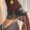 Cinto Largo Vintage Estilo Western com Tachas para Mulheres, Novo Modelo Versátil para Combinar com Vestidos e Jeans, Cinto de Cintura Emagrecedor e Versátil