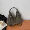 Mochila de couro vintage de alta qualidade para o dia a dia, transfronteiriça, para mulheres, nova moda 2026, bolsa versátil de ombro e transversal de grande capacidade