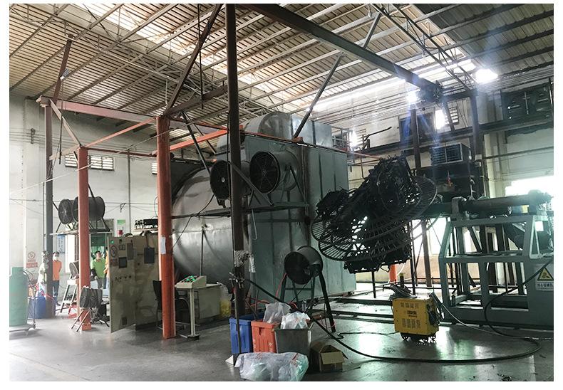 10495158639_1272279880_05