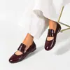 Sapatos rasos femininos retro estilo francês, novo modelo 2026, sapatos pequenos de couro para pés largos, sapatos Mary Jane baixos, sapatos femininos de tamanho grande com sola macia