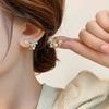 Aretes de botón de perlas de plata 925 estilo ins para mujer, nicho de moda de lujo ligero de alta gama, aretes versátiles, aretes elegantes retro