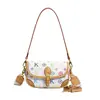 Bolso pequeño de alta gama para mujer 2025 nuevo estilo lujo ligero retro vintage bolso de axila bolso cuadrado pequeño de moda bolso de un solo hombro cruzado