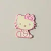 Dibujos Animados Sentado Goteando Aceite Kt Gato Accesorios DIY Decoración para Funda de Teléfono Móvil Tocado Pasador Material Hecho a Mano Zapatos con Agujeros