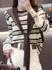 Suéter de punto con chal a rayas de dos piezas falsas para mujer, nuevo top casual holgado de otoño, chal de punto fino a rayas para mujer