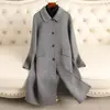Casaco de lã dupla face feminino, comprimento médio, nova coleção outono/inverno 2026, corte solto, estilo elegante, de abotoamento simples, decote quadrado, peça de outer wear em mistura de lã