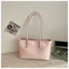 Bolso de mano tejido de moda para comercio exterior transfronterizo para mujer, nuevo bolso de hombro casual de moda 2026, bolso de axila de gran capacidad para el día a día para mujer
