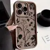 Capa de celular de silicone para Apple 15 Pro Max com padrão floral e de folhas pretas, capa protetora macia à prova de choque para iPhone 17 atacado