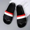 Pantuflas de exterior universales para hombre para verano, de suela gruesa, aptas para uso en casa y al aire libre, antideslizantes, casuales, suela suave engrosada, sandalias de baño de PVC