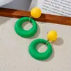 Pendientes de Aro con Bloques de Color de Verano para Mujer, Clavos Circulares de Diseño Nicho, Nuevos Pendientes Dopamina Exagerados Primavera/Verano 2025