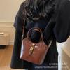 Bolsa Pequena Retrô de Alta Qualidade para Mulheres 2026 Novo Design de Nicho Bolsa de Ombro Versátil Bolsa de Mão Super Popular Bolsa Saco