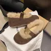 Zapatos casuales peluche añadido persona perezosa mujer gigante zapatos de algodón otoño e invierno slip-on 2026 bonito nuevo estilo ropa exterior suela gruesa