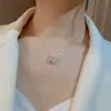 Brincos de Letra Banhados a Ouro Real com Zircônia Microincrustada Design Coreano Elegantes Brincos de Tarraxa com Diamante Brincos de Luxo Avançado para Mulheres