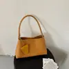 Bolso de Mujer de Tejido de Alto Estilo, Tendencia Verano 2026, Bolso Versátil para el Trabajo, Hombro, Debajo del Brazo, Bolso de Mano de Nicho
