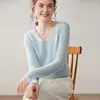 Suéter Feminino de Caxemira Outono/Inverno 2025 Gola V Curto Tricotado Versátil Emagrecedor Base de Caxemira Cor Sólida