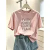Camiseta feminina de algodão puro com gola redonda e mangas curtas, nova moda 2026, casual, estilosa, rejuvenescedora, cor de café, para o verão