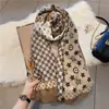 Bufanda de Cuadros para Mujer, Moda Otoño e Invierno, Cálido Estilo Nuevo, Chal Grande Estampado de Estilo Coreano de Alta Gama, Venta al por Mayor