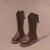 Botas Infantis Botas Martin 2026 Outono/Inverno Botas de Cano Médio Botas Simples Botas de Couro de Cano Alto Quentes Forradas com Lã para Meninas