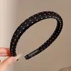 Faixa de cabeça larga de tricô minimalista e elegante estilo coreano para mulheres, novo modelo 2026, adequada para uso diário, projetada para realçar a aparência da linha do cabelo e pode ser usada como faixa de cabeça para lavar o rosto ou presilha de cabelo