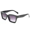 Ganga Moda Gafas de Sol Sencillas Personalidad Templo con Tachuela Metálica Gafas de Sol Cuadradas para Mujer Europeas y Americanas