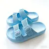 Nuevas Pantuflas de Suela Gruesa 2026, Sandalias de EVA Resistentes al Desgaste con Doble Hebilla, Pantuflas de Verano para Pareja, Mujeres, para Exteriores y Interiores con Sensación de Amortiguación Suave