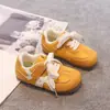 Zapatillas Deportivas Casuales Versátiles de Moda Transpirables para Niños Retro Bicolor con Zapatillas de Entrenamiento Alemanas Otoño 2025 Nuevas Zapatillas Forrest Gump