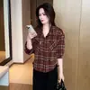 Camisa de cuadros para mujer 2026 nuevo estilo de otoño, elegante, corte holgado, adelgazante, elegante, versátil, camisa casual para personas menudas