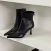 Botas de tornozelo com zíper traseiro, elásticas, de salto alto e bico fino para mulheres, estilo coreano, salto fino moderno, novas botas finas outono/inverno 2026