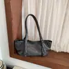 Bolsa tote retrô grande capacidade transfronteiriça para mulheres, nova coleção outono/inverno 2026, bolsa de ombro simples e fashion, adequada para o trabalho e uso diário