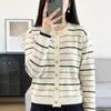 Cárdigan de punto de algodón puro para mujer, nuevo estilo otoño e invierno, cuello redondo, a rayas, bloques de color, chaqueta suéter, top versátil con botones