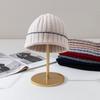2026 Otoño e Invierno Europeo y Americano Nuevo Gorro de Punto Lana Pura Gorro para Hombre Gorro para Mujer Canalé Adorno de Bloques de Color Gorro Beanie B C