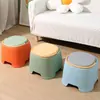 Taburete pequeño casero engrosado para niños, taburete simple para mesa de centro de sala de estar, apilable, portátil, taburete antideslizante, taburete para cambiar zapatos en la entrada de adultos