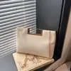 Bolso de mano de cuero de moda para mujer, bolso de un solo compartimento para fiesta de mujer, bolso cruzado con cadena al hombro, bolso de piel sintética para el hombro