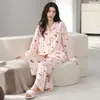 Pijama feminino 100% algodão, nova coleção outono/inverno 2026, com design sofisticado e um conjunto de loungewear estilo cardigã de manga longa para primavera e outono